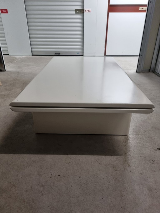 Coffee table Leolux Maya
