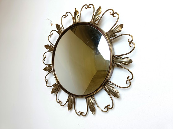 Image 1 of Miroir vintage en laiton ensoleillé 1960s