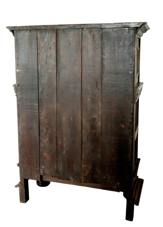 Image 1 of Fino armario Pilaster holandés del siglo XVII