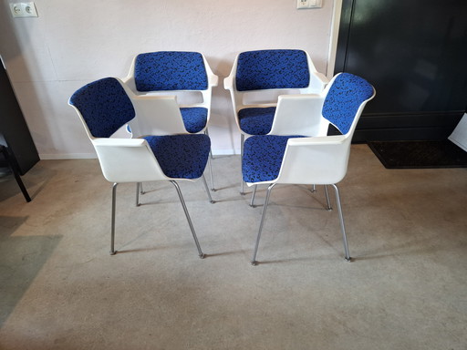 4 +1 gispen 2225 chairs