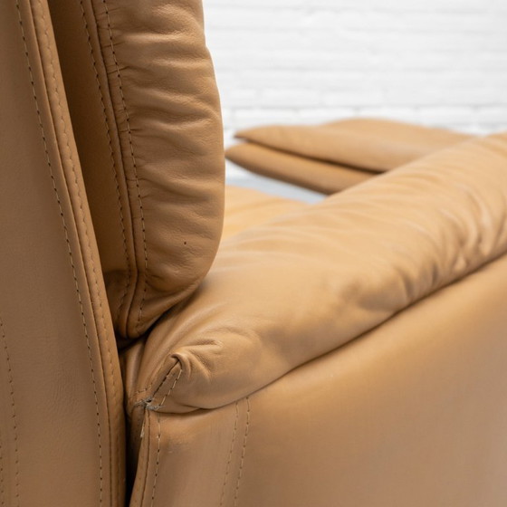 Image 1 of Giovanni Ofredi Queening Poltrona Saporiti