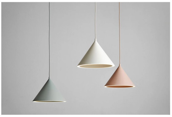 Image 1 of WOUD Ringförmige Pendelleuchte (Nude/Rosa) - 32 cm