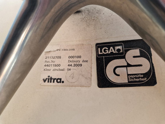 Image 1 of 4x Vitra Eames DAL Eetkamerstoel