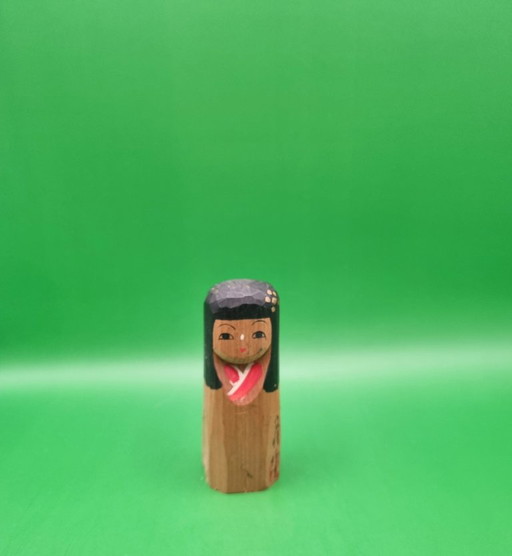 Kokeshi vintage des années 70 de Tazawako par Hiroshi – decoratieve objecten, Wood