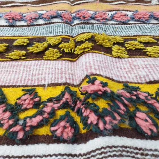 Image 1 of Traditional Art Berber Rug – 100% Wool Handwoven (242 × 147 cm)