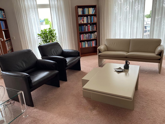 2 Leolux Bora Beta armchairs – Leather (photo 4 of 5)