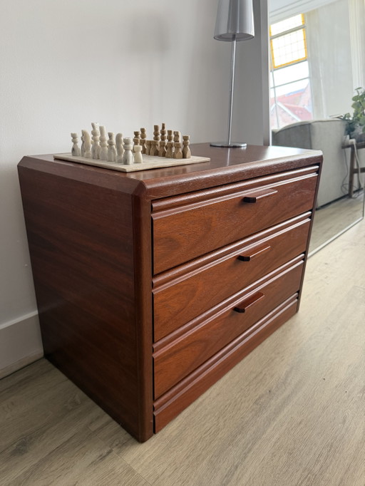 Vintage Hülsta Ladekastje — Mahoniekleurig, Jaren ’70/’80 – ladekasten, Wood