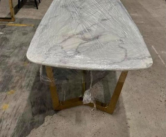 Image 1 of Nice marble table