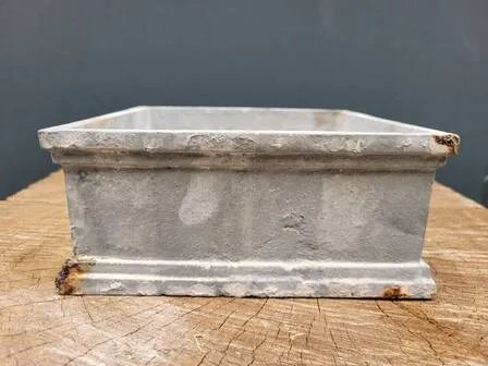 Square cast iron planter jardiniere, Plant pot, Grey, Vintage (photo 2 of 5)