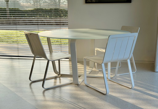 Round garden table 150cm