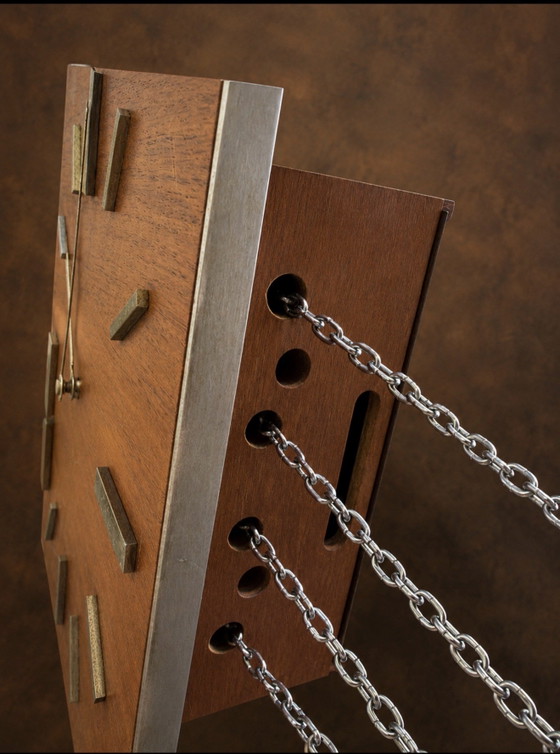 Image 1 of Horloge murale Junghans Design – Années 1970 – Mouvement mécanique 8 jours

Horloge murale originale Junghans Design.