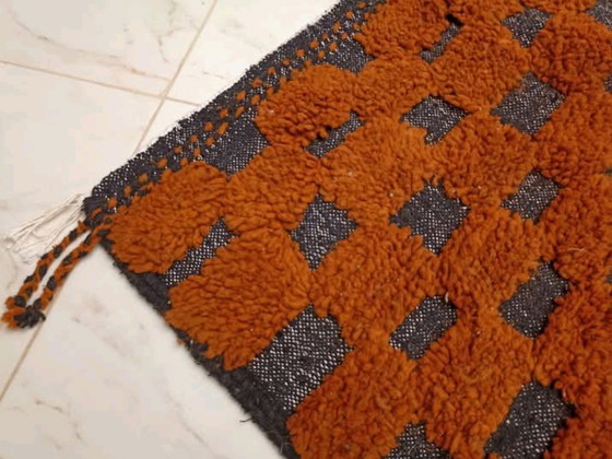 Image 1 of Tapis bérbere décoré tissé en laine 250cmx150cm 