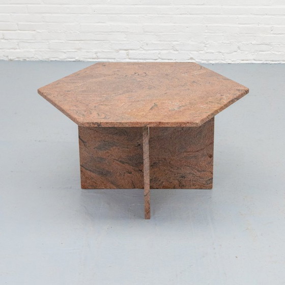 Couchtisch aus Granit aus den 70er Jahren – Couchtische, Stone (photo 5 of 13)