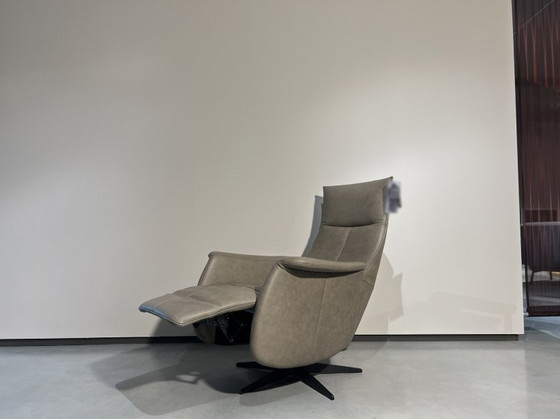 Image 1 of Le futur nouveau fabuleux 5 - Fauteuil inclinable F1-100