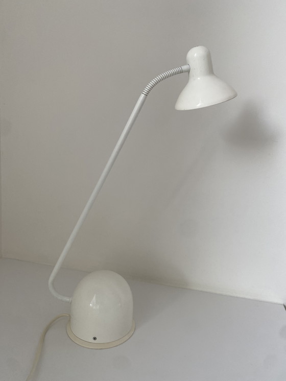 Image 1 of Lampe de table vintage Vrieland - lampe de bureau - années 1970/1980 - métal, blanc