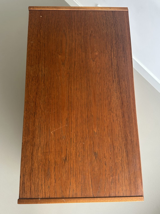 Image 1 of Commode vintage danoise en teck, style scandinave rétro, milieu du siècle.