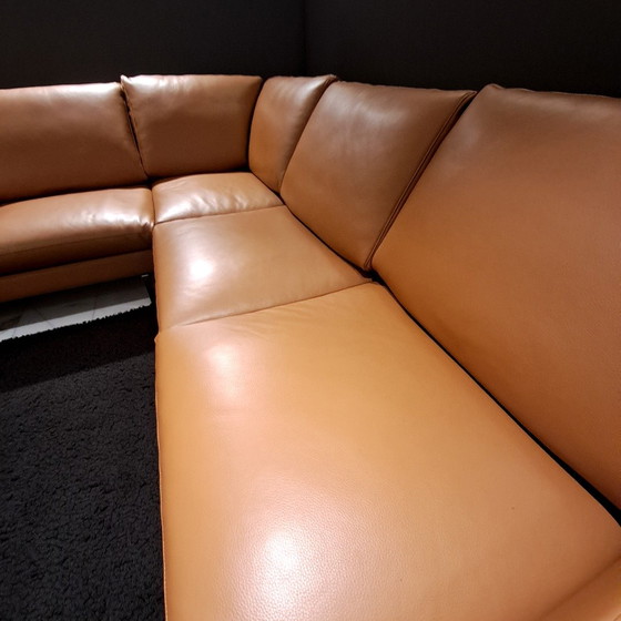 Image 1 of Sofá esquinero con base abierta Jori Tigra