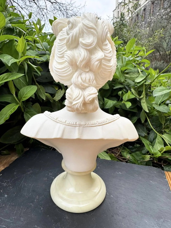 Busto de alabastro de mujer, firmado Arnaldo Giannelli, fechado 1980. – Esculturas, Stone, Vintage (photo 8 of 11)