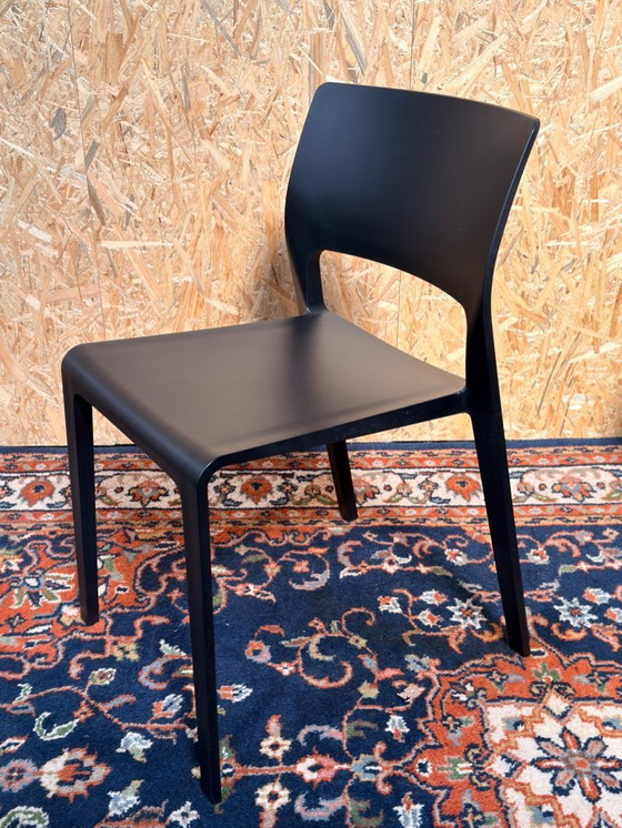 Image 1 of 4 x Arper Juno James Irvine