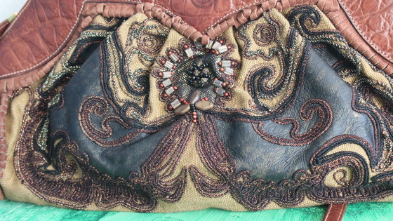 Image 1 of Sehr seltene Gianfranco Lotti Umhängetasche aus den 70er Jahren, Komposition aus Leder, Leinen, Perlen und Applikationen