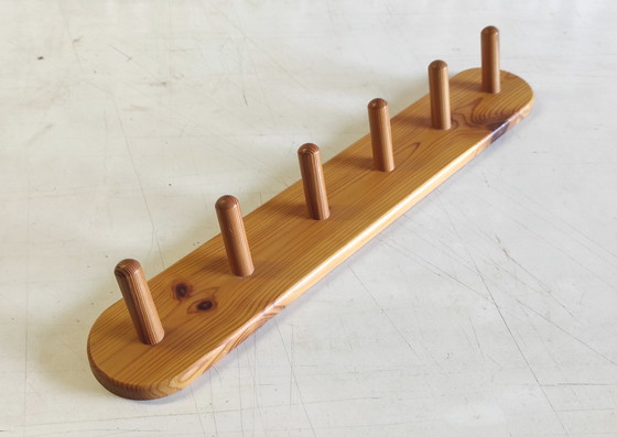 Image 1 of Garderobe aus massivem Kiefernholz – Mitte des 20. Jahrhunderts