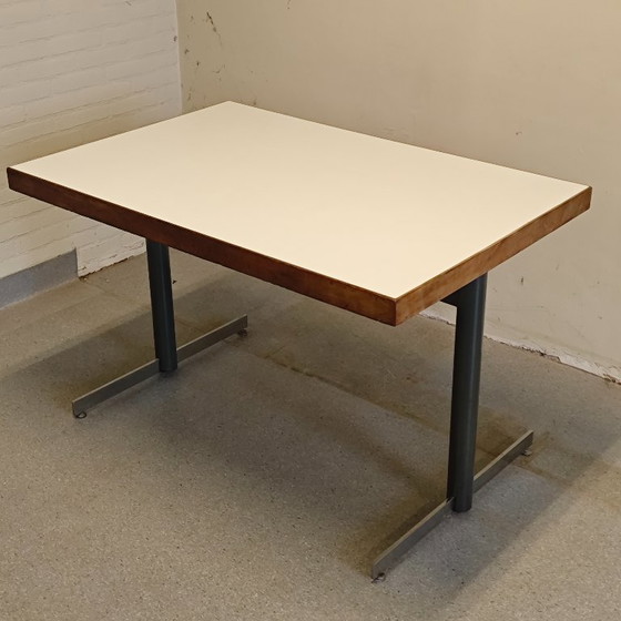 Image 1 of Table de salle à manger vintage en bois et métal