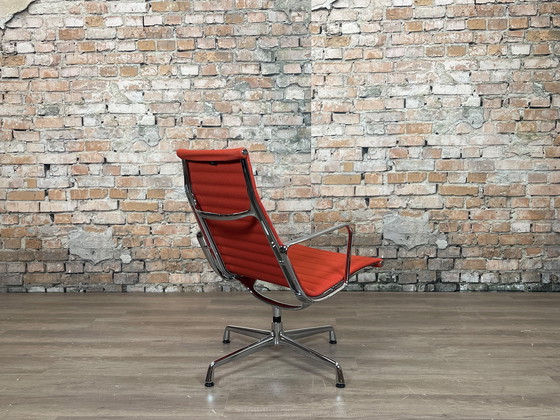 Image 1 of Vitra EA116
