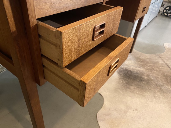 Image 1 of Vintage teakhouten bureau van Tibergaard