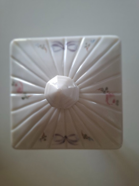 Image 1 of Vintage Amerikaanse huwelijksbedankdoos van opaalglas, handbeschilderd - ca. 1950 - Decoratie