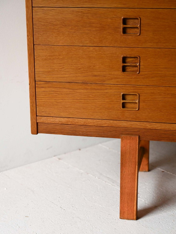Image 1 of Buffet scandinave en chêne vintage avec tiroirs et portes