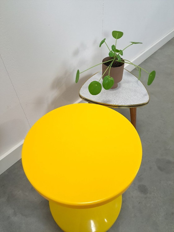 Image 1 of Sgabello di plastica giallo Germania