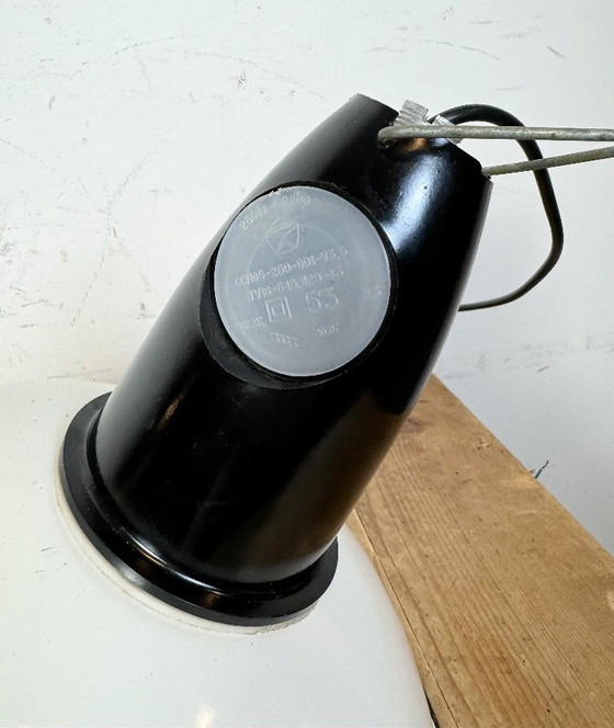 Image 1 of Lampada a sospensione smaltata bianca industriale sovietica, anni '60