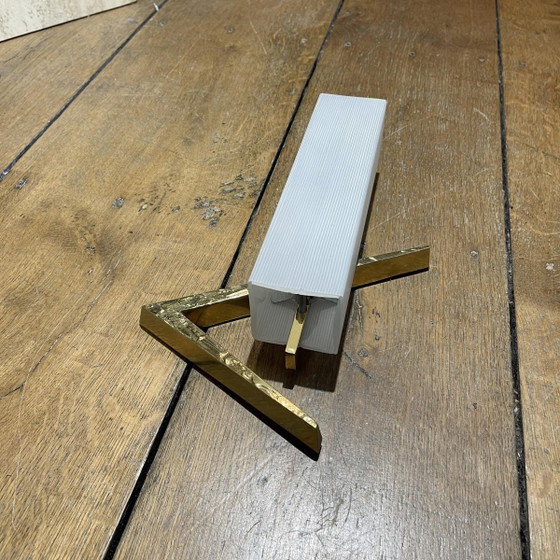 Hollywood Regency Asymmetrische Wandleuchten aus Bronze und Opalglas von Maison Arlus, 1970er Jahre, 2er Set (photo 8 of 13)