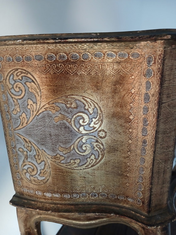 Image 1 of Cabinet italien florentin