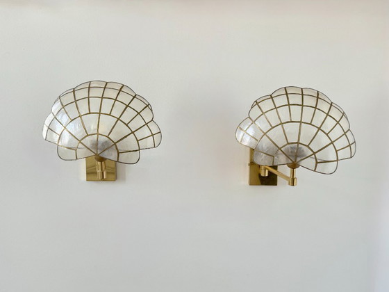 Image 1 of Paire d'appliques vintage orientable, laiton et nacre, France 1980