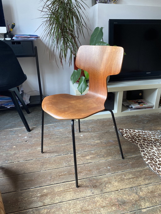 4 dänische Stühle 1969 Jacobsen von Fritz Hansen