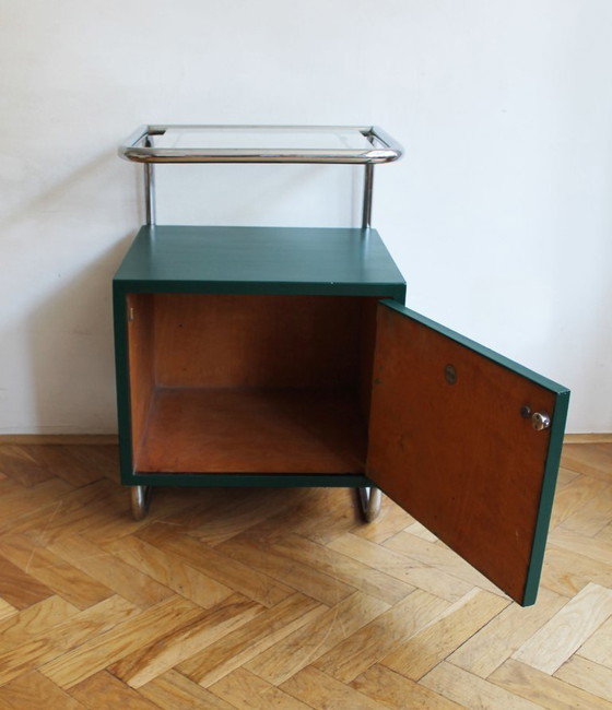 Image 1 of Zeldzaam Tsjechisch modernistisch nachtkastje van Kovona, jaren 1940.