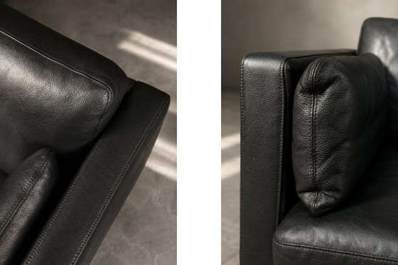 Vintage Deense tweezitsbank van zwart leer uit het midden van de 20e eeuw, Deens modern design, jaren 70 (photo 8 of 24)