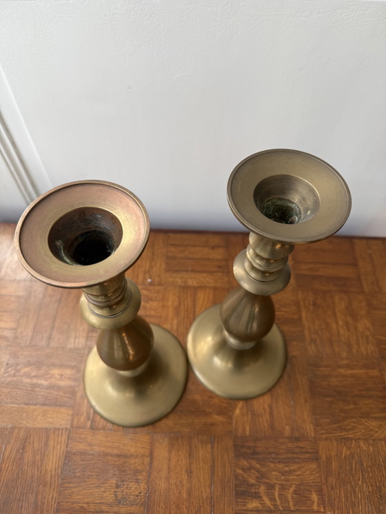 Image 1 of 2 candelabros grandes de latón