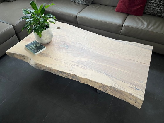 Image 1 of Table à bord naturel de Beuk