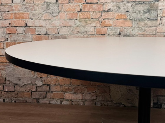 Image 1 of Table à manger design