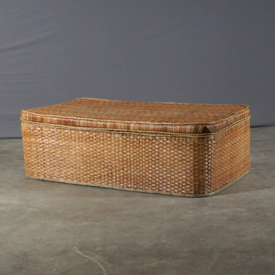 Image 1 of Panier en rotin vintage XXL – Table basse en rotin