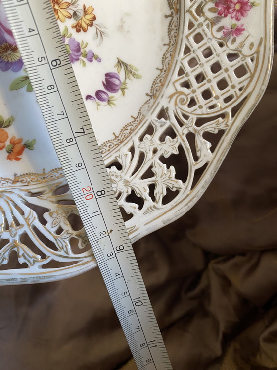 Image 1 of Piatto da frutta vintage Old Schumann Dresden, piatto da portata, fiore di svolta