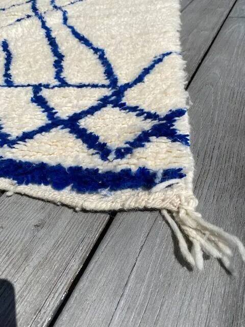Tappeto Beni Ouarain bianco e blu. – Tappeti, Wool, Cotton (photo 11 of 16)