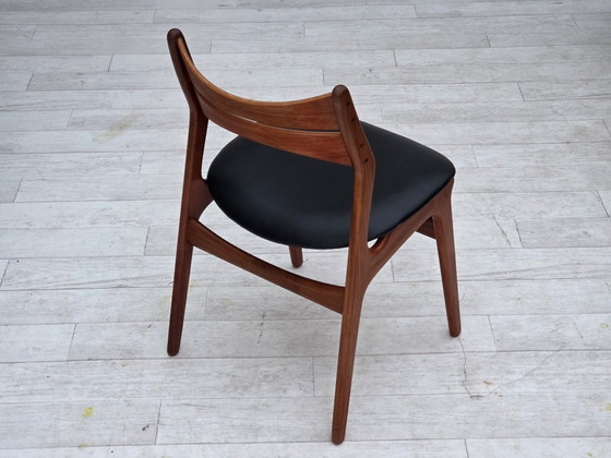 Image 1 of Anni '60, set di 4 sedie da pranzo danesi rivestite, design di Erik Buck, modello 310.