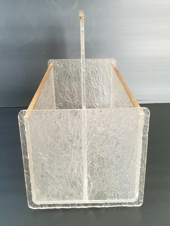Image 1 of SUPERBE PORTE-REVUES VINTAGE 1960 EN PLEXIGLAS & LAITON 60S 1960S ANNEES 60