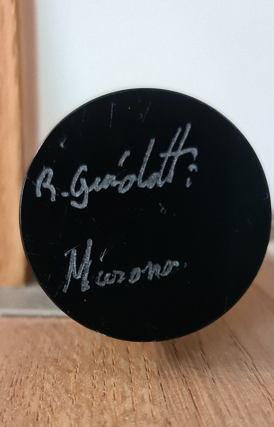 Image 1 of Murano glass Picasso head with gold leaf signed