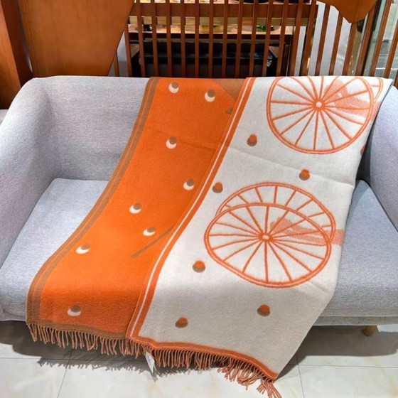 Image 1 of Hermès ‘Cheval Cabriolet’ sjaal, geïnspireerd op de wollen deken van Giampaolo Pani.