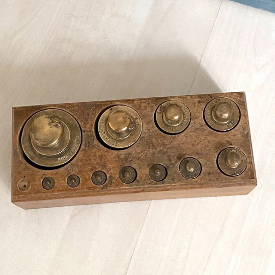 Image 1 of Vintage blue enamel Roberval balance
