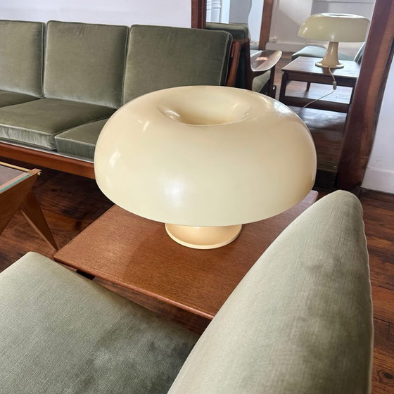 Lampada Nesso di Giancarlo Mattioli, 1960, Artemide, Lampade da tavolo, Plastica, Crema (foto 5 di 10)